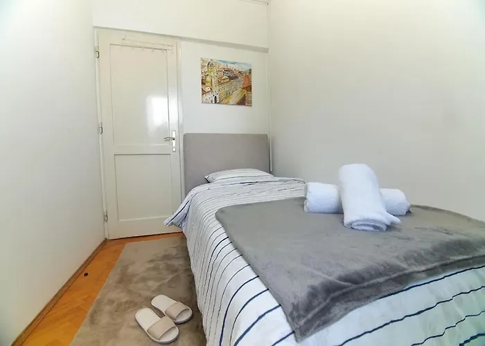 Bigeste - Free Parking - 2 Minute Walk To The - Superfast Wifi * オパティヤ