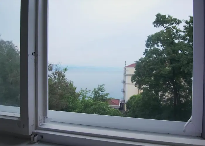 Bigeste - Free Parking - 2 Minute Walk To The - Superfast Wifi